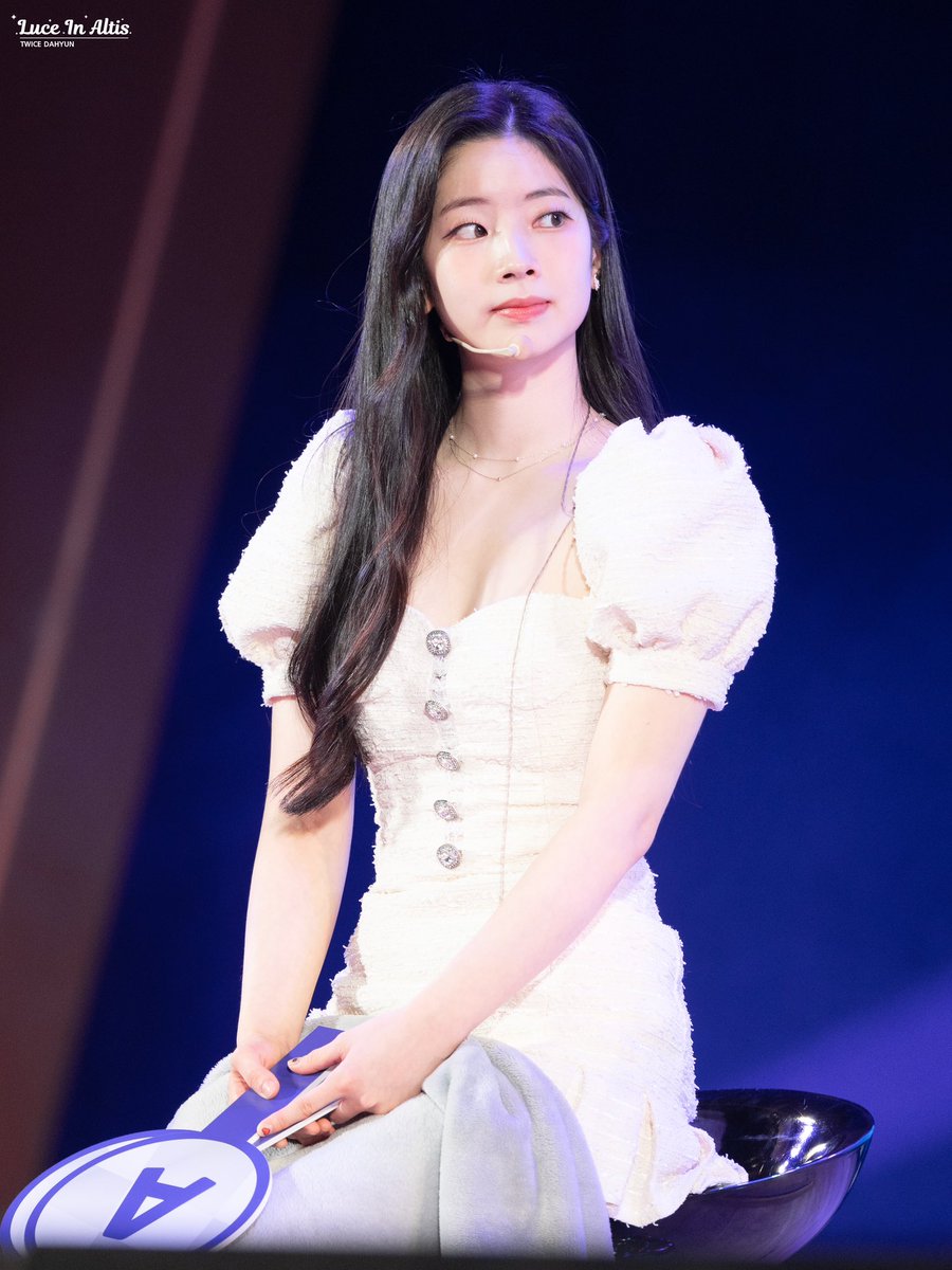 DoooooooVJ's tweet photo. 231014 롯데월드 올나잇파티 다현
#트와이스 #TWICE #다현 #DAHYUN #ダヒョン https://t.co/dp4olGthPe