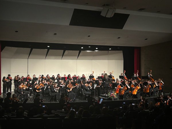 Congratulations Orchestras on a great concert tonight! 🧡🖤