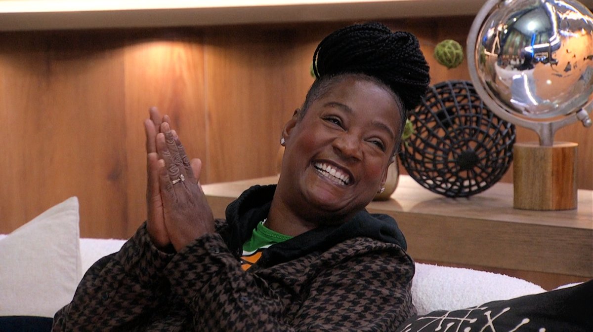 89razorskate20's tweet image. ⚡️WEEK 12, REPOST &amp;amp; LIKE If You’re Team CIRIE! #BB25