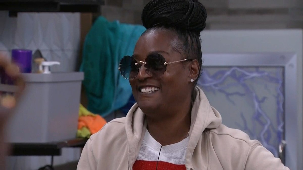 89razorskate20's tweet image. ⚡️WEEK 12, REPOST &amp;amp; LIKE If You’re Team CIRIE! #BB25