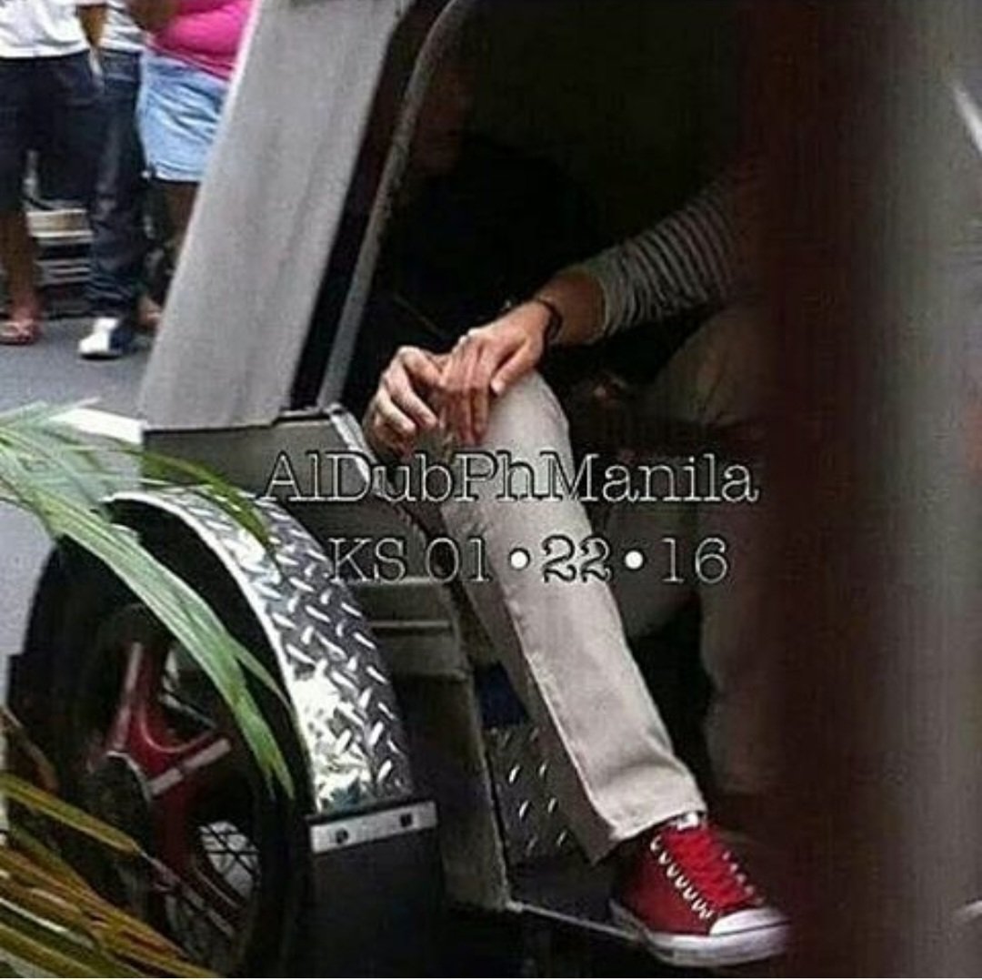 Ung kamay n Meng sa tuhod n Tisoy bow!
Ctto
#BOYCOTTGMAxTV5xTVJ959