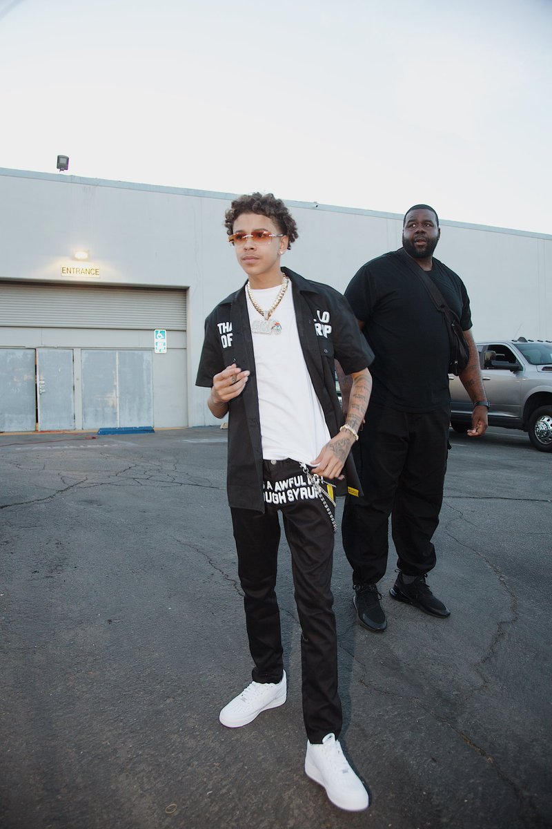 FatJesus562's tweet photo. 📸 #bts shot by me for @310_Babii x @RealLuhTyler  Music video #Walk styled by @DESTODUBBB x @Awfullotof 
Produced by @mustard 
Directed by #StackingMemories
• dropping 10/27 🔥
https://t.co/pqEx1qsKEC https://t.co/zcse7VC7RT