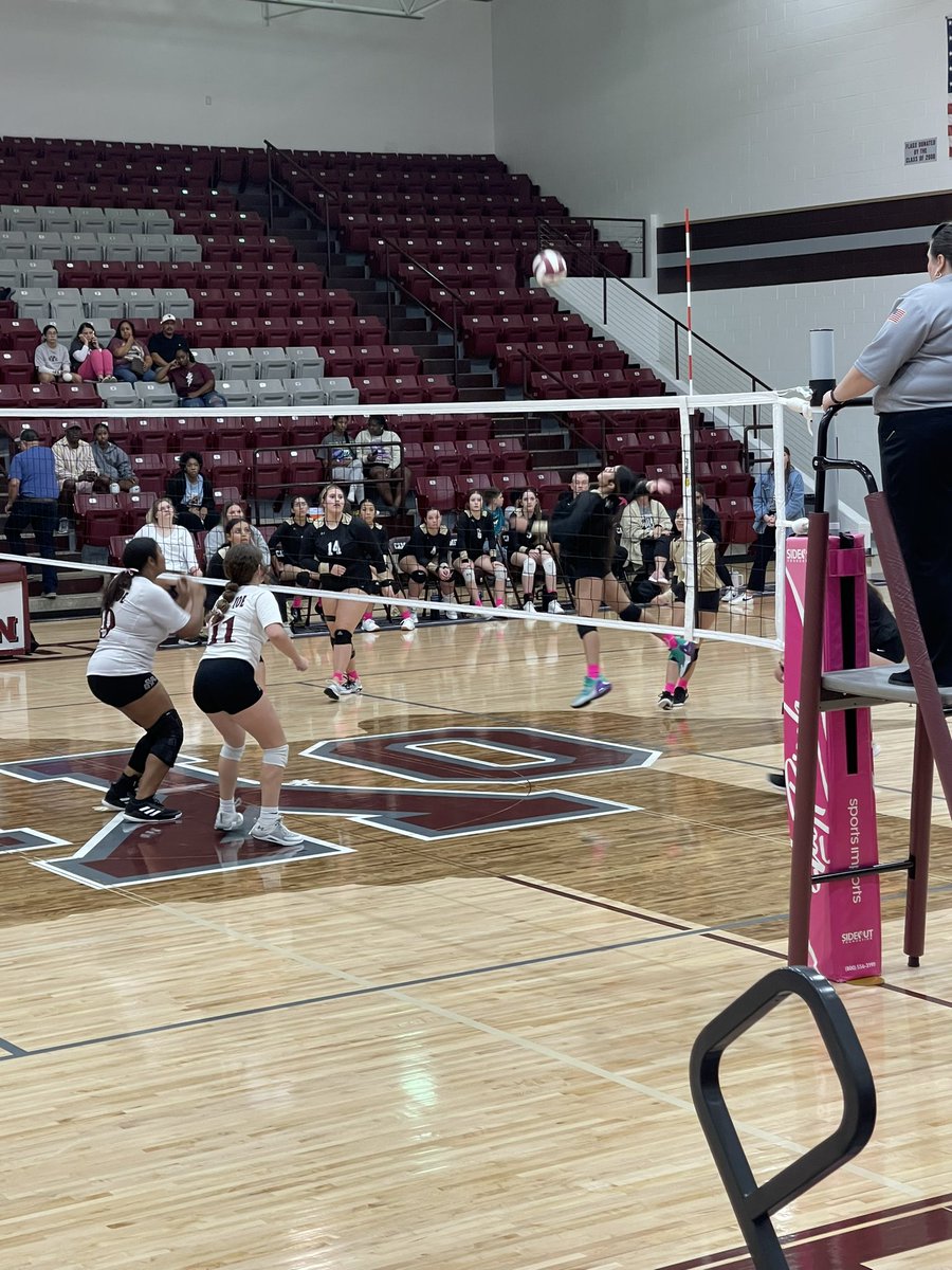 Had an amazing Freshman year of 🏐!!
Sad that today was my last game but I’m so excited for next year! I am so thankful for Coach Plsek and my awesome team at McGregor High School!!!! 🖤💛🐾🏐