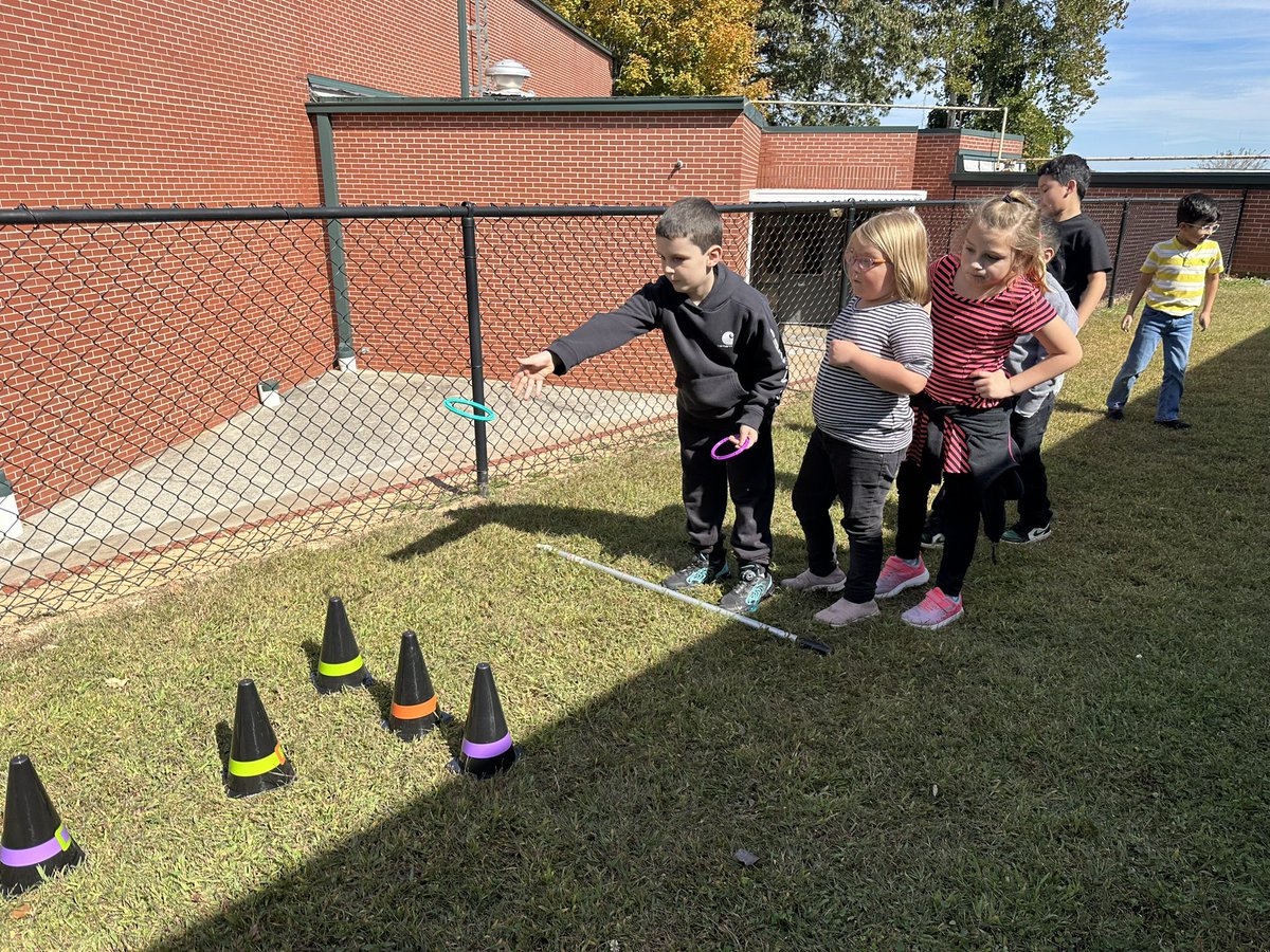 riverbendes's tweet image. It’s Physical Health Day for our #sourcesofstrength week!  Our Hornets complete physical activities this week as part of Science Lab!  #riverbendrocks #healthyactivities