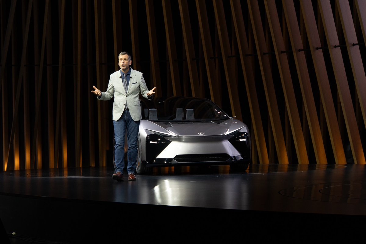 lexus_jpn's tweet photo. 【「LF-ZC」世界初公開】
LEXUSは、#JapanMobilityShow 2023にて、2026年導入予定の次世代バッテリーEVのコンセプトモデル「LF-ZC」を世界初公開しました。
⇒https://t.co/RS2PWh5iAn

#JMS2023
#LEXUS
#LEXUSELECTRIFIED https://t.co/Uyvx3YxRZy