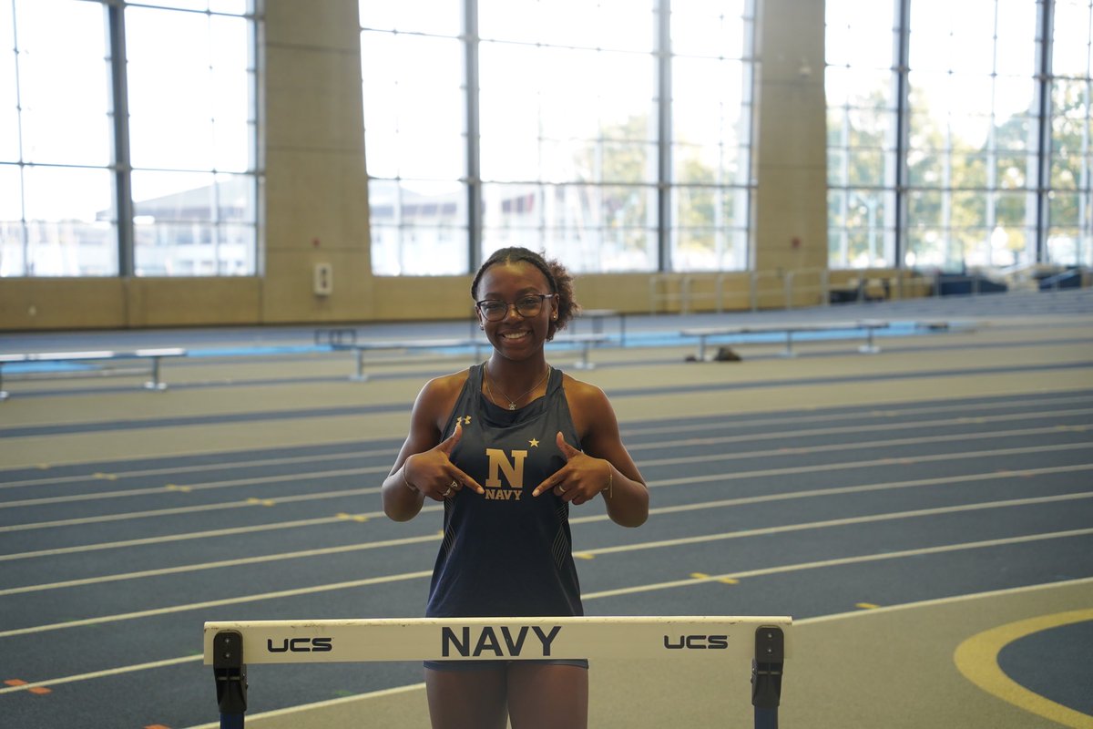 brooklynbaker_3's tweet photo. Had such a great time at my official track & field visit at the Naval Academy in Annapolis, Marylandโญ๏ธ @sudden47 @SheldonHutchin8 @NavyTFXC #D1 #trackandfield #AGTG https://t.co/TUw6yqy1Ai