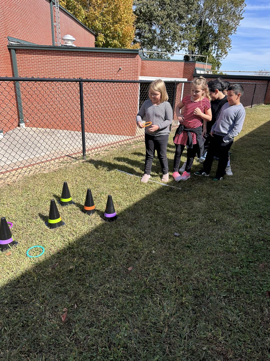 riverbendes's tweet image. It’s Physical Health Day for our #sourcesofstrength week!  Our Hornets complete physical activities this week as part of Science Lab!  #riverbendrocks #healthyactivities