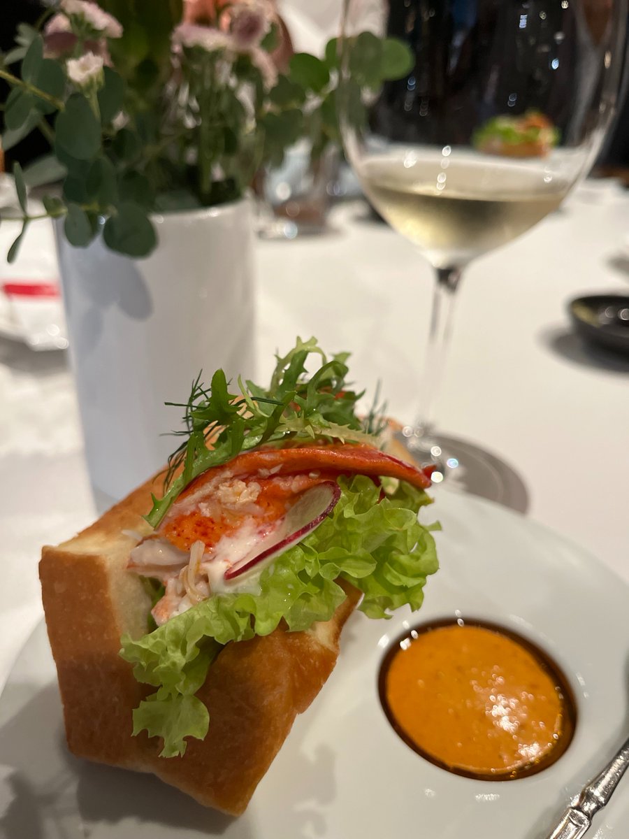 Join ATO Taipei for a U.S. Sustainable Seafood Festival at Taiwan luxury hotel, Grand Hi-Lai.  Enjoy Alaska rock fish, Maine lobster, and Washington geoduck and oysters. The US leads trade of delicious, sustainable seafood to Taiwan!
<a href="/USDAForeignAg/">Foreign Ag Service</a> <a href="/alaska_seafood/">Alaska Seafood</a> <a href="/FoodExports/">Food Export - Midwest & Food Export - Northeast</a>