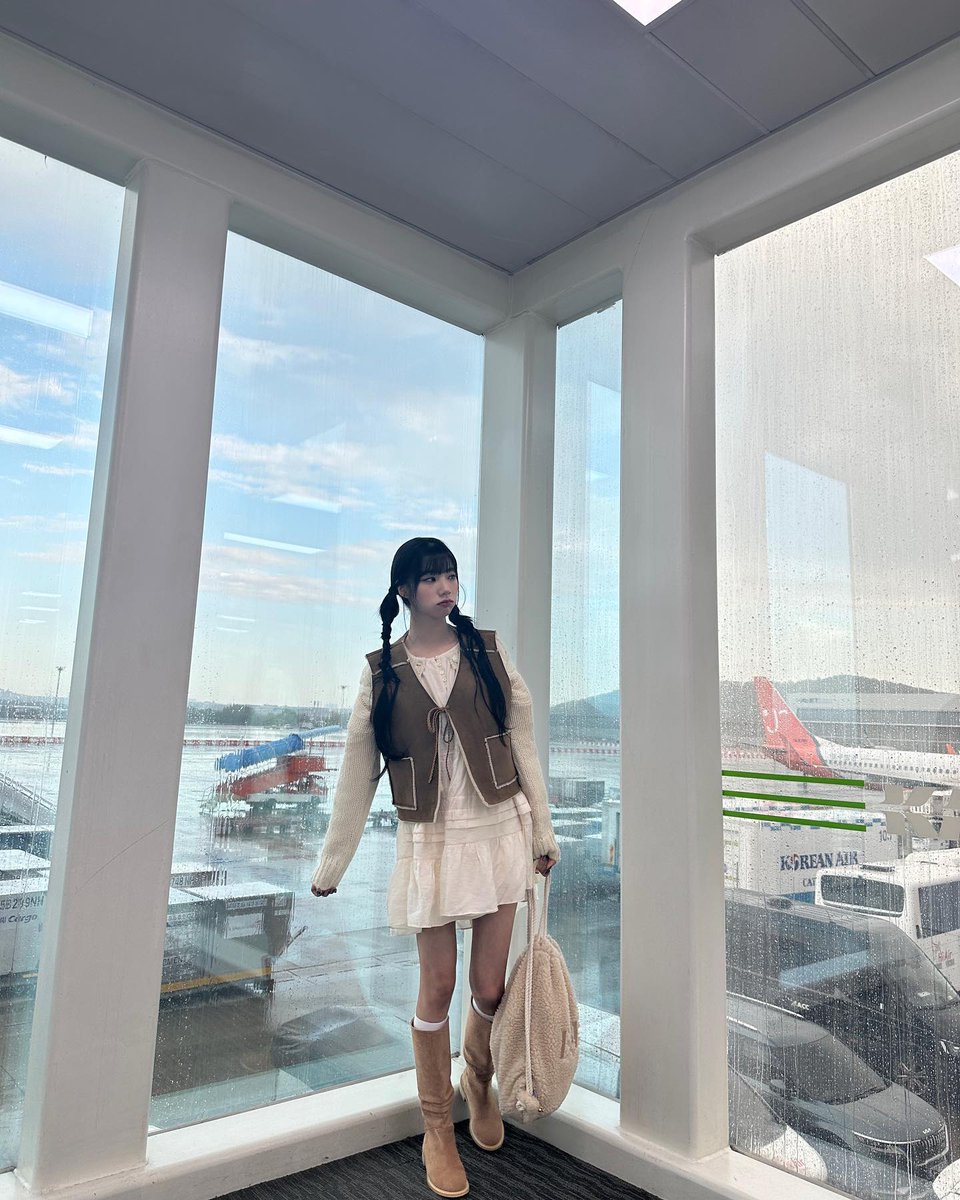 yormsite's tweet photo. #yeoreum #여름 ﾟ.*･♡ https://t.co/KkPgYbRbNv