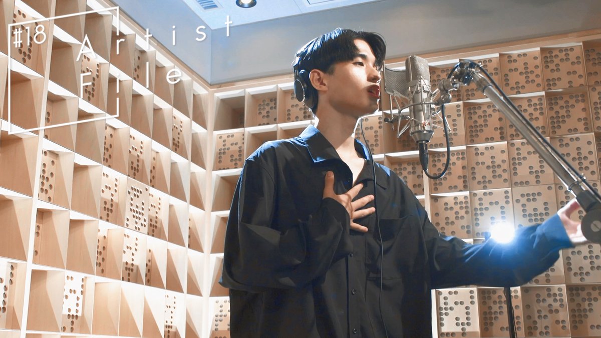 DAMch_Official's tweet photo. 【番組情報】
TOKYO MX「Artist#18File」
10/25 21:54~22:00

DAM CHANNELとのコラボ企画🌟
今夜のゲストは、hideaki sasaokaさん

4週目は、1st Single「羽化」を歌唱します🪶
ぜひご覧下さい👀❣️

視聴アプリ「エムキャス」でも同時配信
https://t.co/3Cc51cmv4G

#hideakisasaoka
@hideokasasaaki https://t.co/npjtXRAlaI