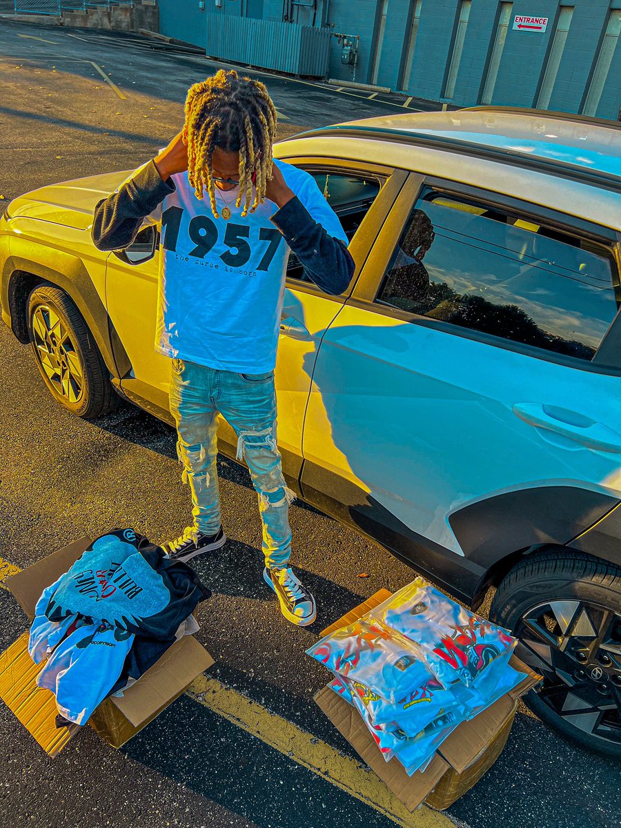 MobssKalDM's tweet photo. I choose my brothers over hoes everytime .‼️ @MobssMerch https://t.co/sahmEfFzOM