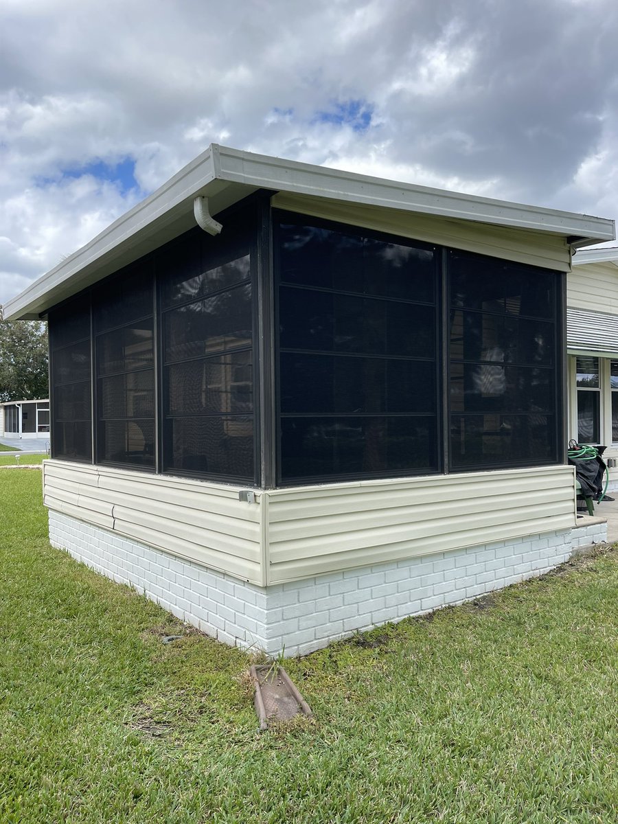 joesaluminumllc's tweet image. Rescreened this entire lanai. #screen #screening #rescreen #rescreening #phiferscreen #tornscreen #screenrepair #screenrepairs #screenreplacement #screenrepairservice #screenrepaircompany #lanaiscreen #lanaiscreenrepair #lanaiscreening #joesaluminumllc