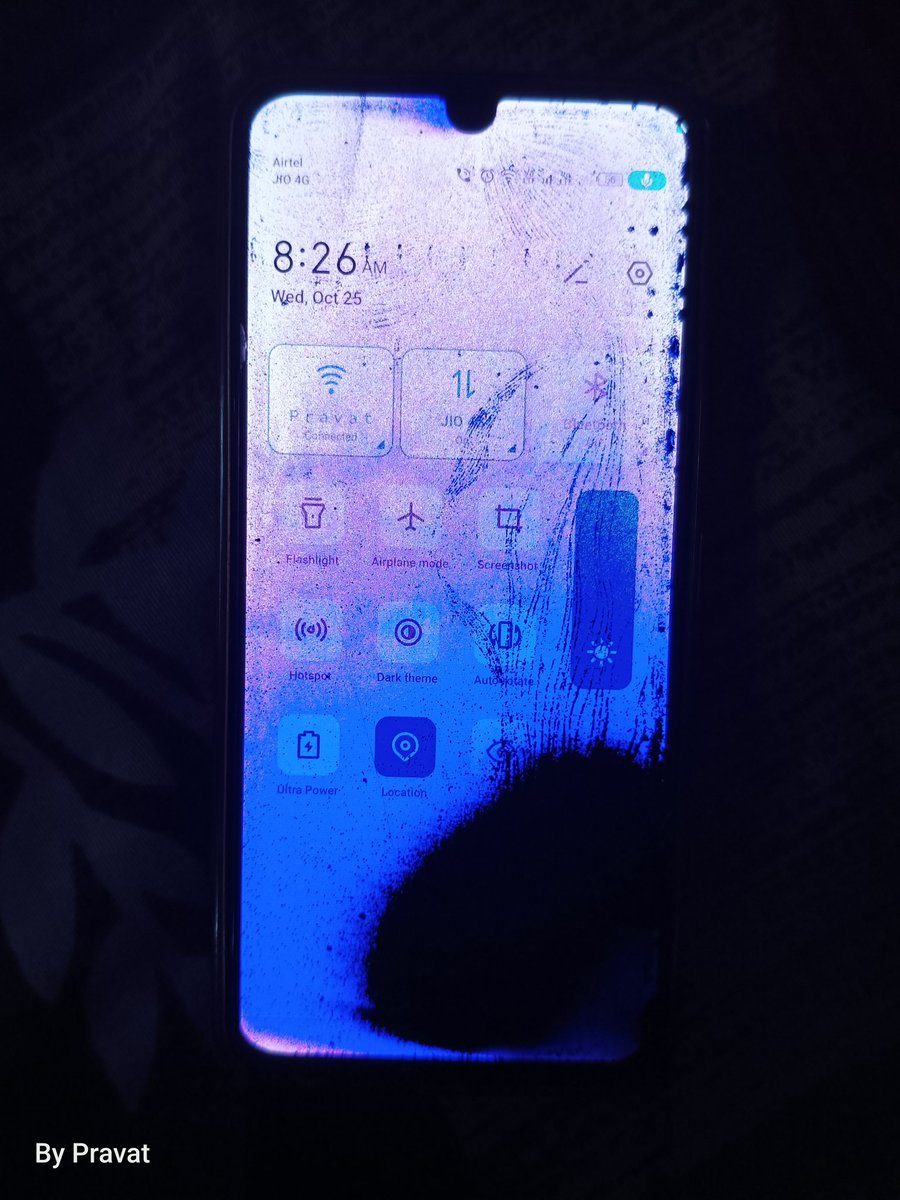 dark01official's tweet image. #Infinix note12 5g automatic #displayissue. I don't know what is happening by itself first the white light flash at the bottom of the display,Then gradually pink color and gradually it becomes purple color and gradually itis spreading over the entire display. @InfinixIndia #viral