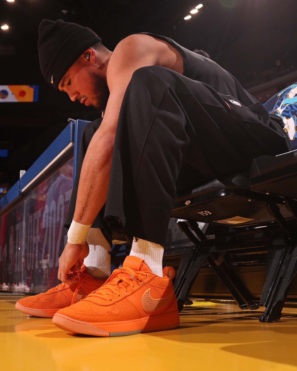 SLAMKicks's tweet photo. The Book begins. https://t.co/8GGloP4SWV