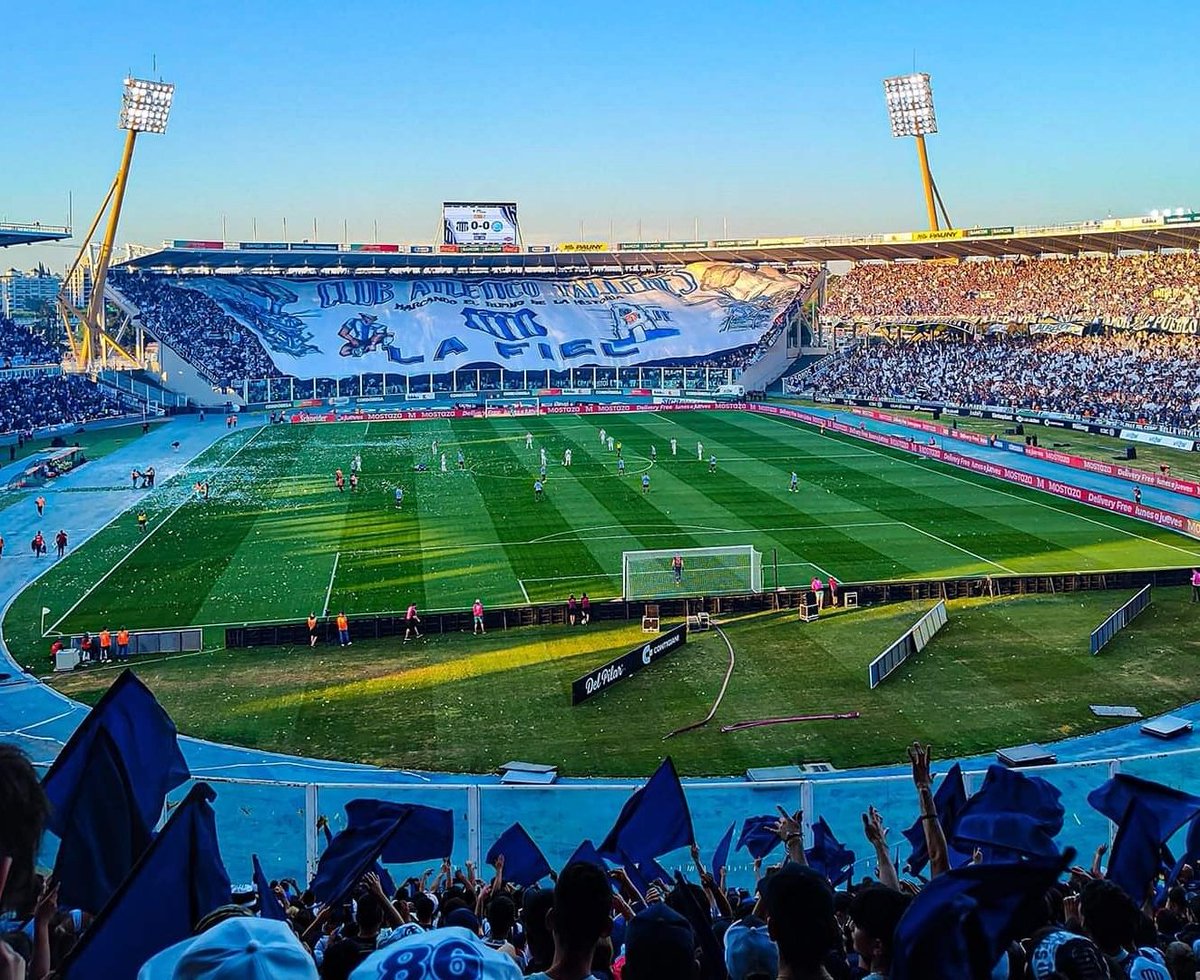 MurallotaPerez's tweet photo. Hoy juega el más grande de Córdoba, Hoy juega Talleres 💙 https://t.co/FaKAlpWbXS