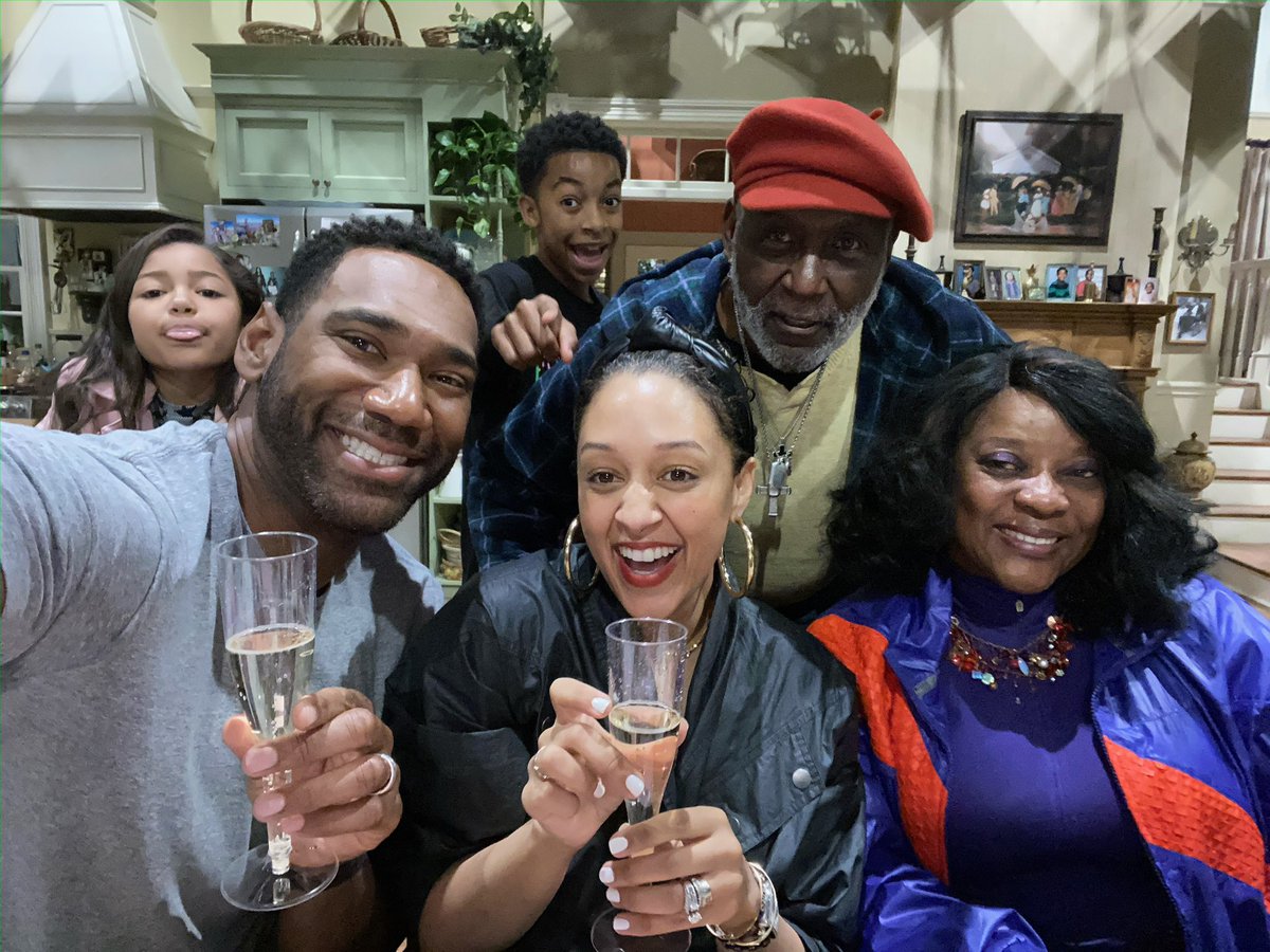 Tia Mowry tweet media