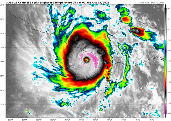 flora_manar's tweet photo. BREAKING: Otis becomes an extremely dangerous category 5 hurricane near Acapulco, Mexico😑😑😑 https://t.co/e1rpSB5Zyy