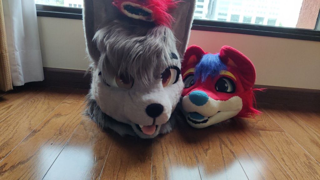 JibepGomis's tweet photo. Hola familia!! #furry #fursuit https://t.co/9VFr3Evcoc