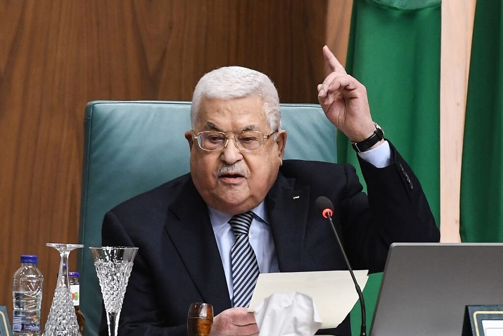 L_ThinkTank's tweet photo. [ 🇮🇱 ISRAËL | 🇵🇸 PALESTINE ]

🔸 « On reconnaît l'État d'Israël et son droit d'exister depuis plus de 40 ans. Mais Israël doit aussi reconnaître le droit du peuple palestinien à avoir un état indépendant et à vivre côte à côte avec Israël. » - Mahmoud Abbas, Président palestinien https://t.co/aVv11GAbz3