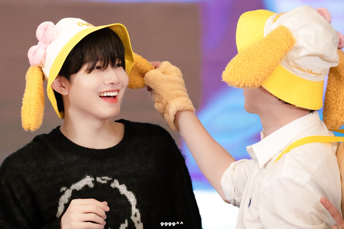 231022 유닛페즈 
🐶🐶즈 너무 귀여워ㅠㅠㅠㅠㅠㅠ
#김준규 #준규 #JUNKYU #ジュンギュ #윤재혁 #JEAHYUK #ジェヒョク #트레저 #TREASURE