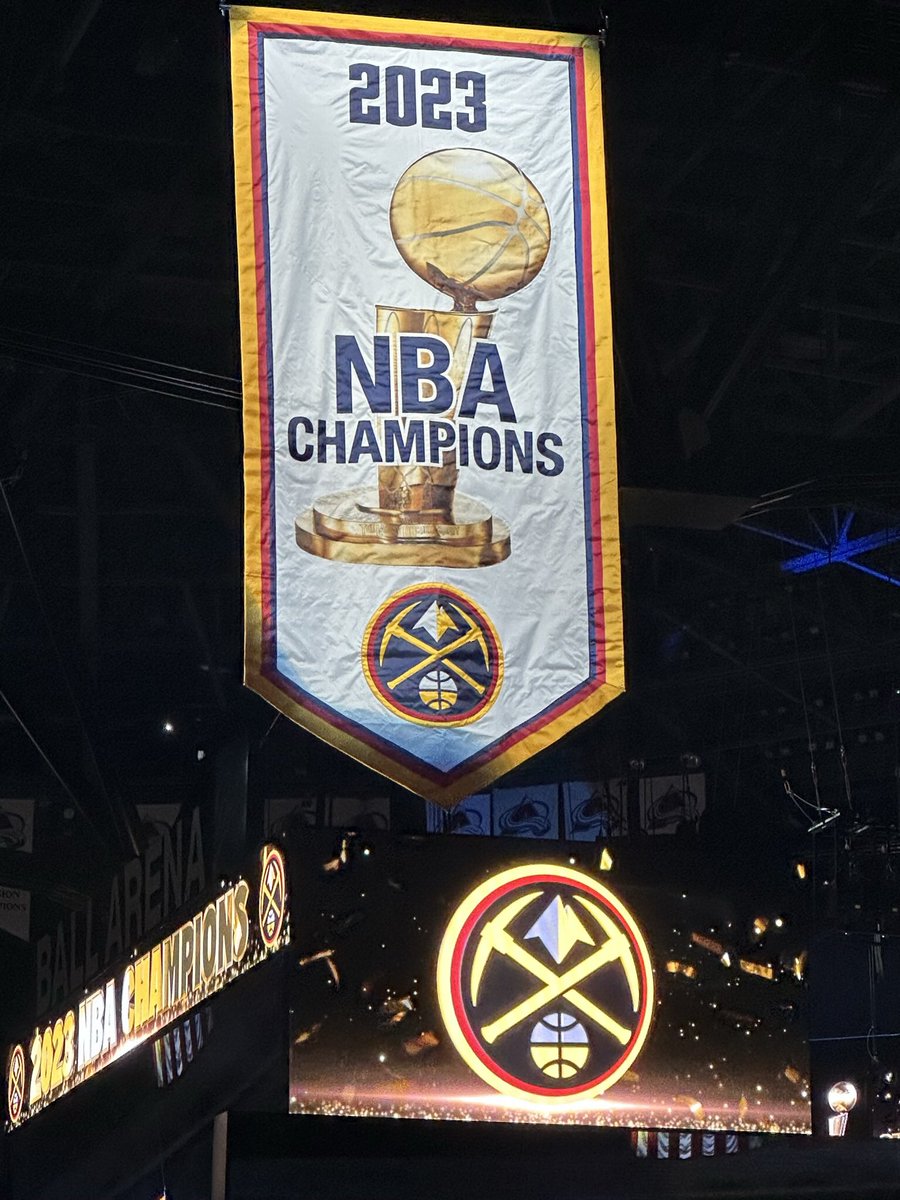 J_hawk42's tweet photo. Waited a loooooooonngg time to watch this sucker soar! Haha Surreal night watching it unfold. Big sense of pride as a Coloradan who had a vested interest…. just like all Nugs fans had/have. Congrats to the Nugs organization and cheers to the possibility of more to come! https://t.co/rUzd6jQEXd