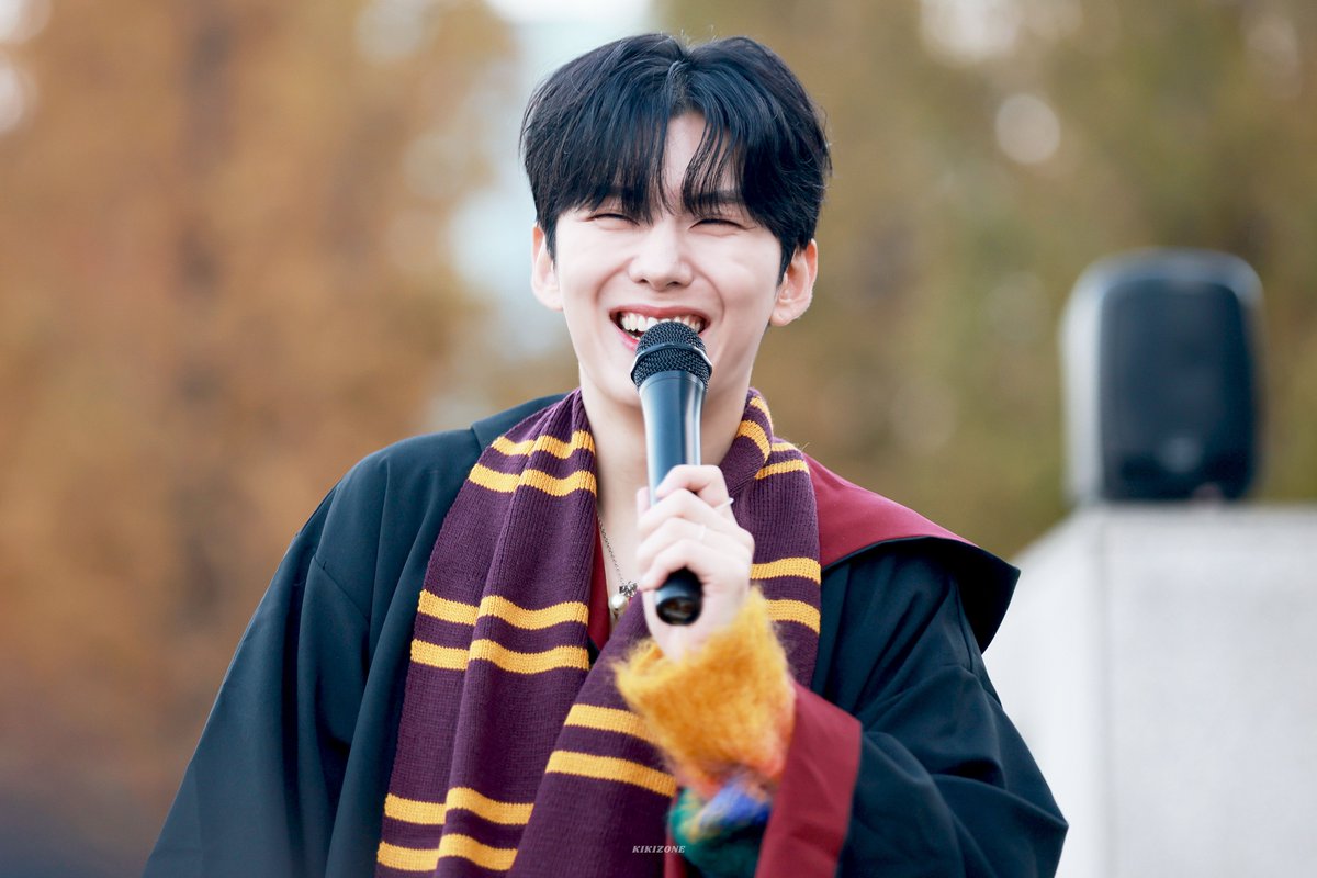 KIKI_ZONE_'s tweet photo. 221029 음악중심 미니팬미팅

기현니 보조개 뾱!

#몬스타엑스 #기현 #KIHYUN #MONSTAX https://t.co/eOYHtqN1Nw