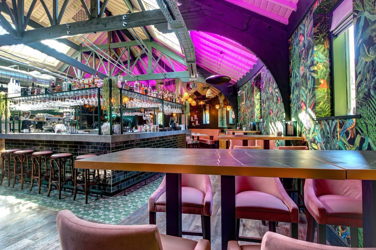 Dawnvale's tweet photo. With the 2023 Northern Design Awards finalists announced last week, here is a quick look back at one of our nominations, the Ugly Duckling in Bowdon.
#Furniture #Restaurants #Bars #BarBuild #RestaurantFurniture #Manchester #Bowdon #NorthernDesignAwards #Awards https://t.co/zqndFDcaYk