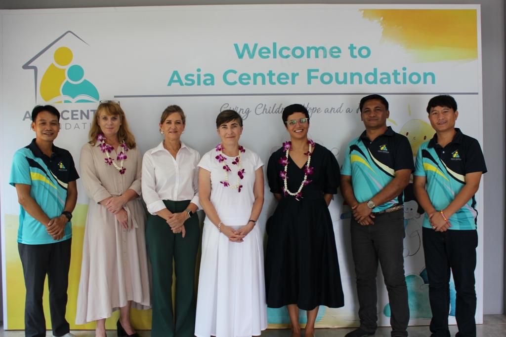 AusAmbBKK's tweet image. The Asia Centre Foundation offers children in Phuket vital education &amp;amp; training opportunities. 

The 🇦🇺 embassy has been proud to support ACF over the years through our #DirectAidProgram. Founder Roelien Muller showed us around their impressive education facilities.
