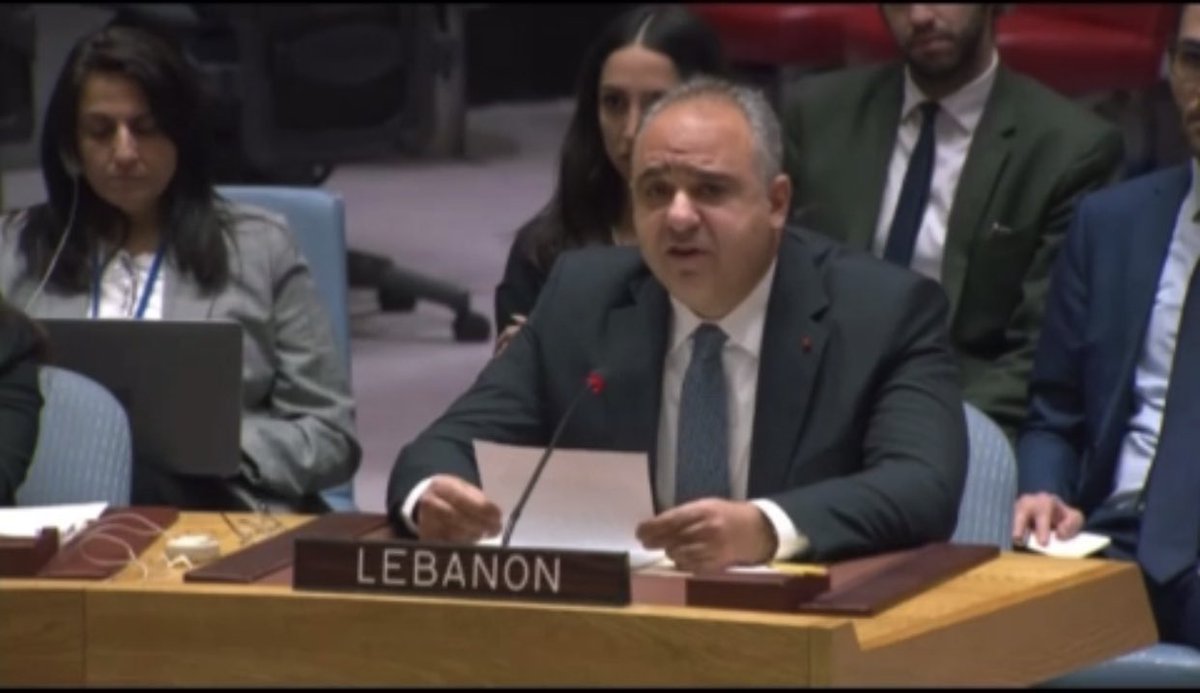 لبنان يدافع عن الحق الفلسطيني السفير <a href="/HadiHachem17/">Hadi Hachem</a>  مندوب لبنان لدى الامم المتحدة :

" رضي القتيل ولم يرضى القاتل
لاشرعة ولا شريعة انسانية تبرر الاجرام الاسرائيلي على شعب يقبع في سجن كبير "

#لبنان #فلسطين_الان #غزة_الآن #الحدود_الجنوبيه #إسرائيل 

 instagram.com/stories/hachem…