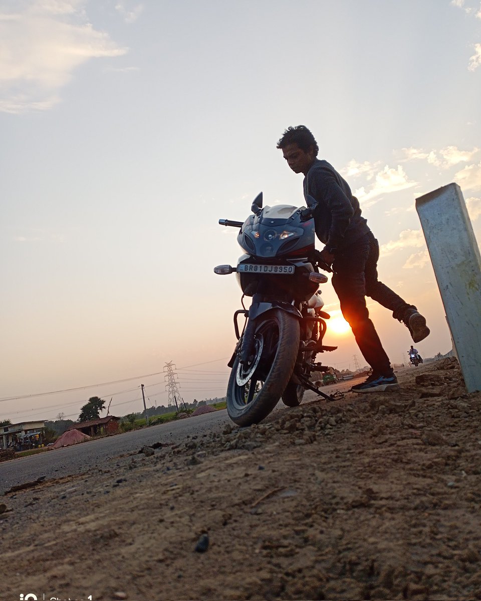 beingshashi190's tweet image. chalo chalta hu to get some speed.

#pulsar220f
#BajajPulsar
#BajajAuto
#PulsarNation
#PulsarRiders
#BajajBikes
#BikeLife
#RideLife
#InstaBikes
#Bikestagram
#BikePorn
#MotorcycleLife
#TwoWheels
#SuperSport
#SportBikes
#BikeRide
#BikeLove
#BikePassion
#BikeAdventures
#RiderForLife