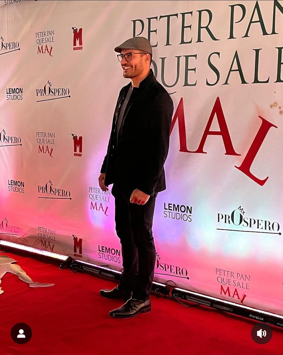 Redcarpet de #PeterPanQueSaleMal

#AndrésPalacios
#Actor #Cine #Teatro #Television