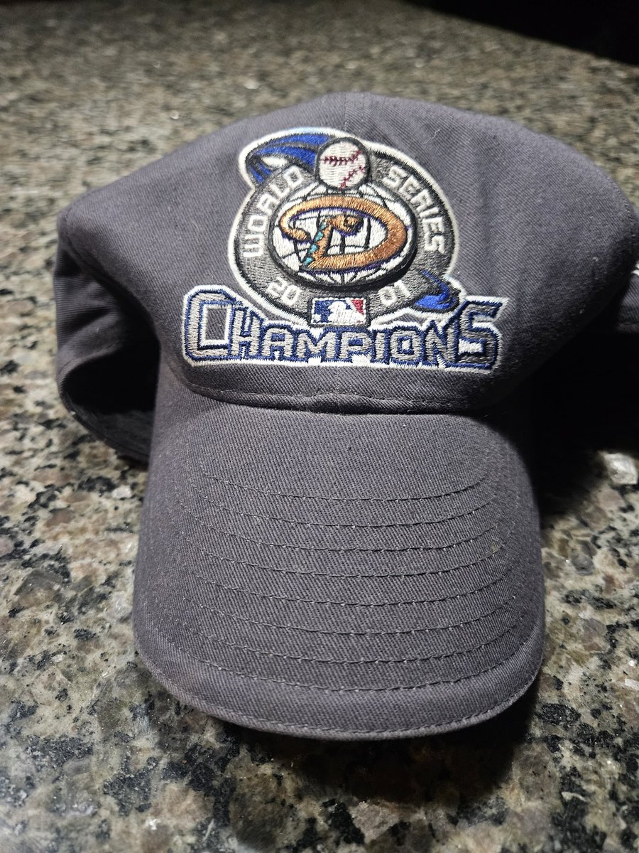 smitty1950's tweet photo. I think its time for a matching hat #godbacks https://t.co/xDqziwtl6K