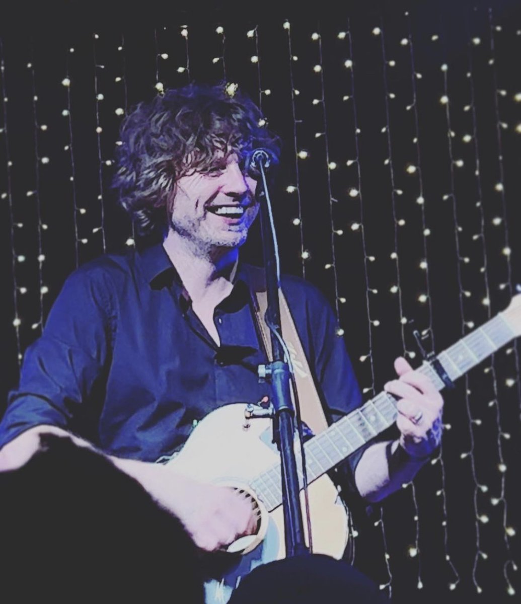 Hi!  There are still some tickets left for my Newcastle show at Bartholomew's on Thursday night Oct 26.  You can grab some here... bartholomews.com.au/events-1/when-…
Sydney + Brisbane are sold out!
Thanks heapssssss!!!!!!