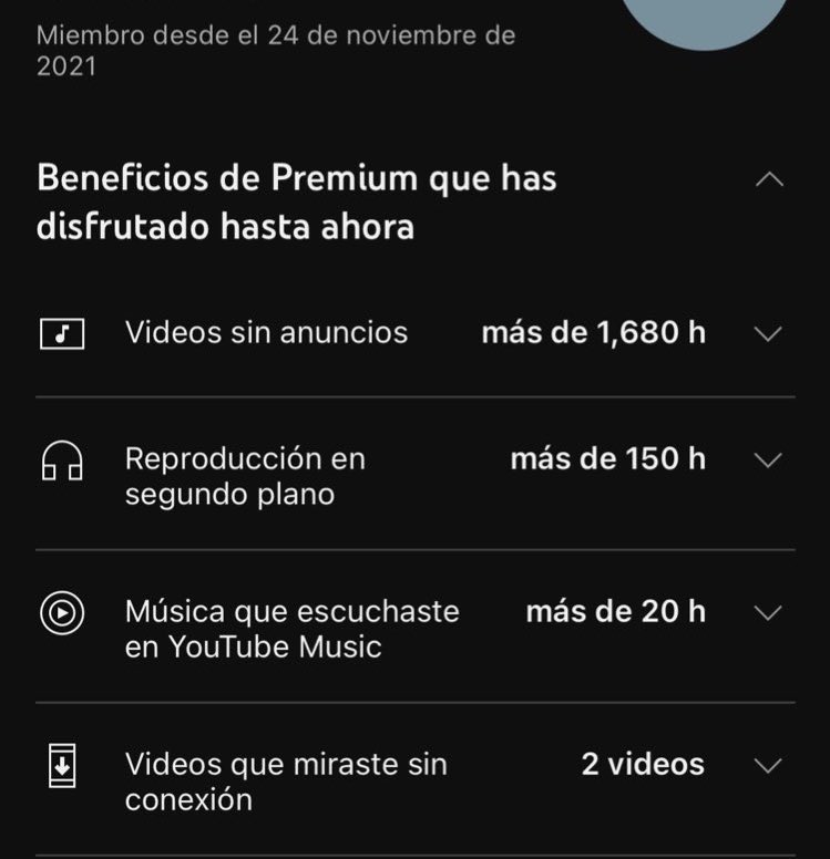 maxHolyCross's tweet photo. Yt premium la mejor suscripción siseñor https://t.co/9vtc2wG7Px