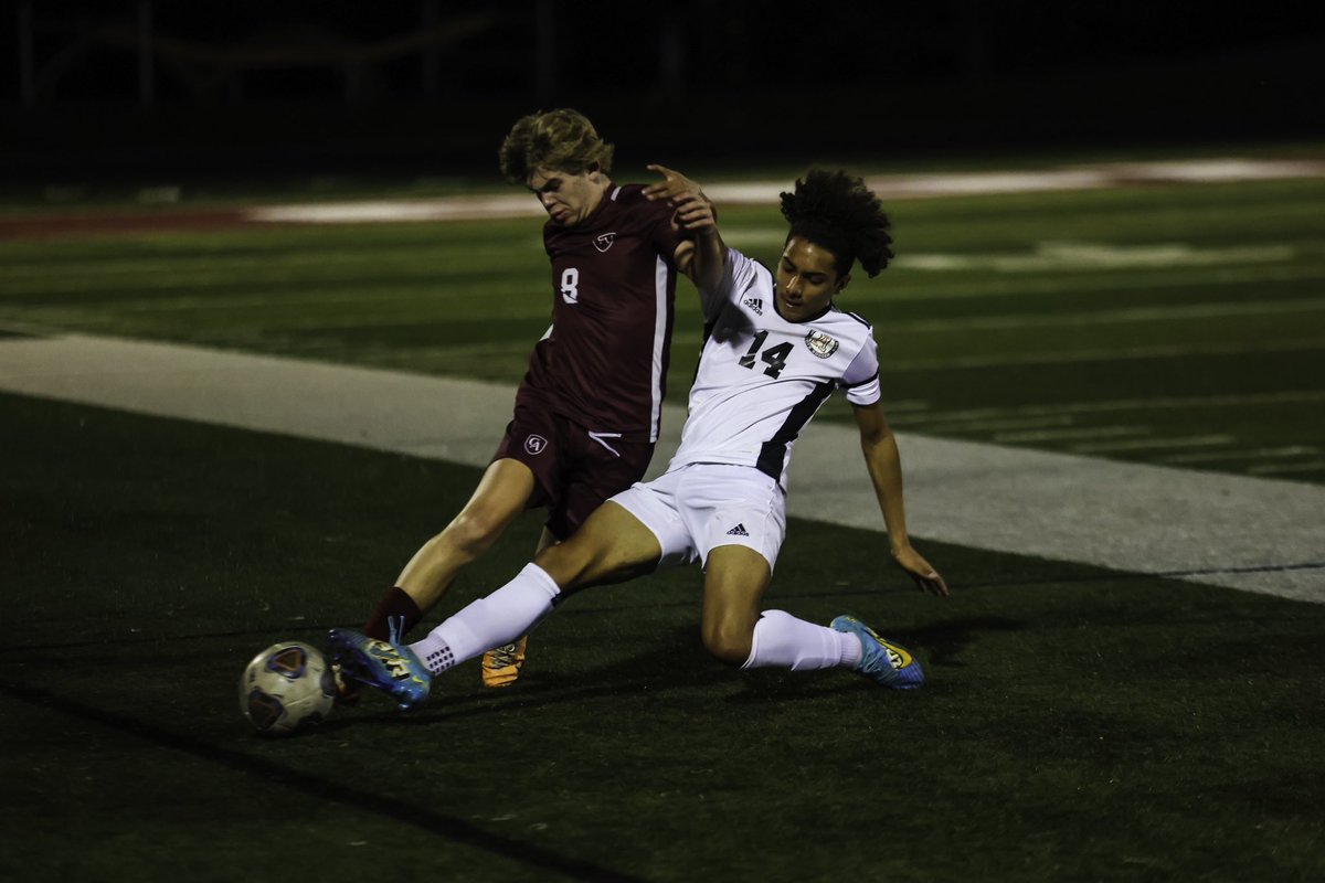 AlderAthletics's tweet photo. Boys Soccer @AlderBSoccer scored early and piled on the goals in the second half to win 4-1 at Columbus Academy and advance to the District Finals on Sat. Oct. 28 vs Bloom-Carroll. The time and location are still TBD and info will be posted when we have the details. @AlderHS https://t.co/vC2GdvtU2K