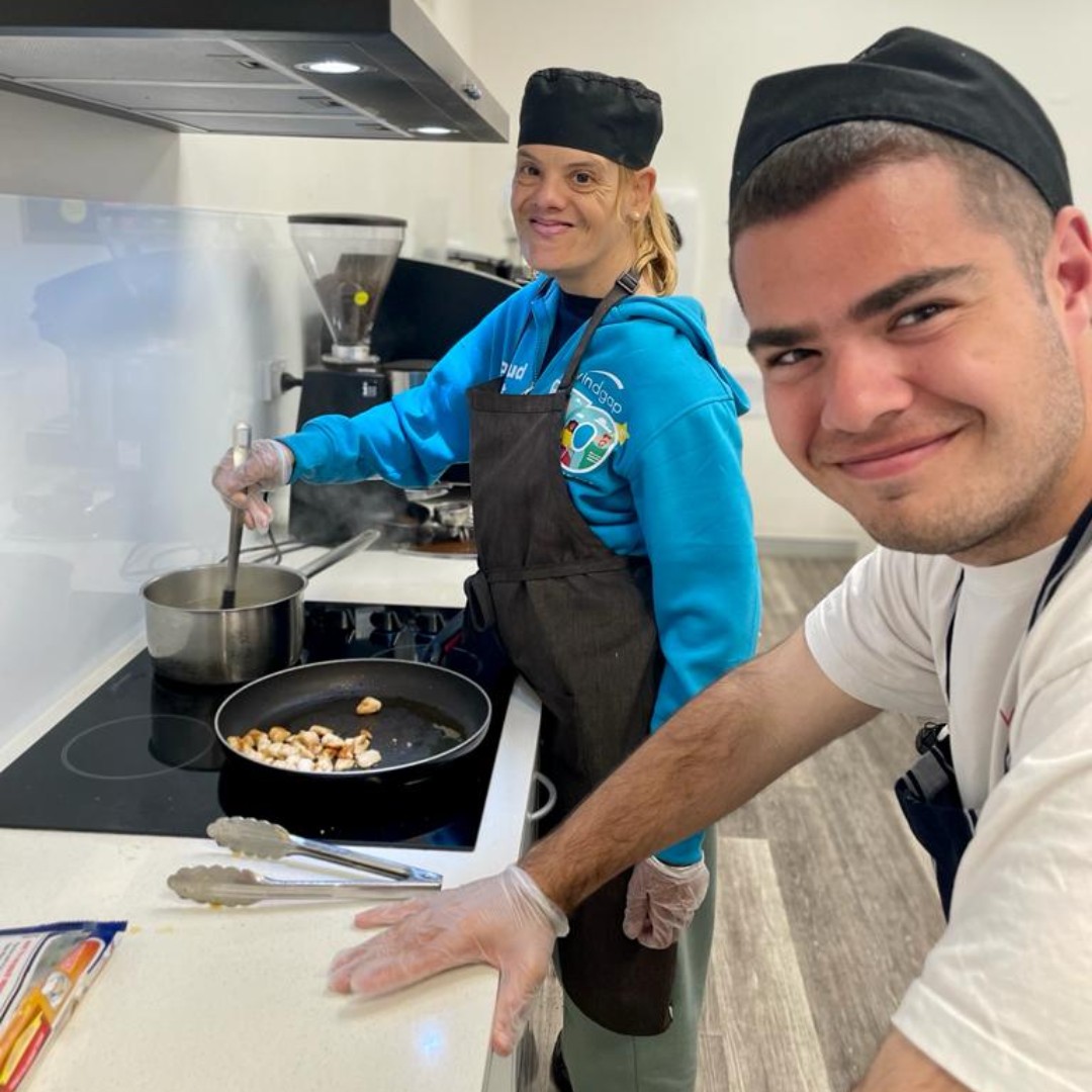 WindgapFDN's tweet image. Windgap's School Leavers Employment Program Participants have been busy refining their skills in our TukkaBox Cafe. Constantly honing their abilities in coffee making, food preparation and service! 🍽️ 👩‍🍳 #Windgap #CreatingOpportunties #InclusiveCommunity