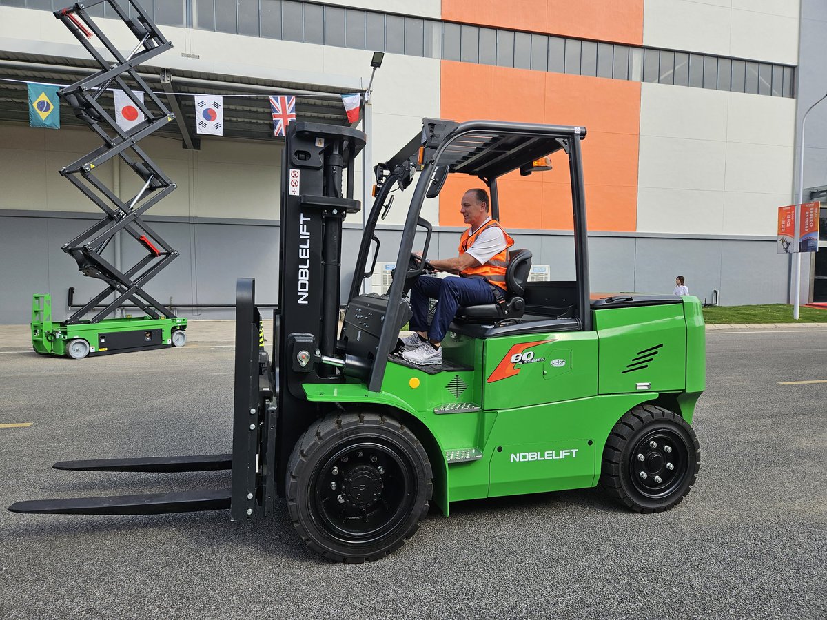 DonofNoblelift's tweet photo. What an amazing event at our factory in the launching of these new lift trucks. N Series 17,500# Pneumatics, G Series High Output Pneumatis, C Series 3-wheel CUSHION, Order Pickers, Reach Trucks, and Dock Pickers #noblelift #forklifts #orderpickers #reachtrucks #standupforklifts https://t.co/55UEr3nx5B