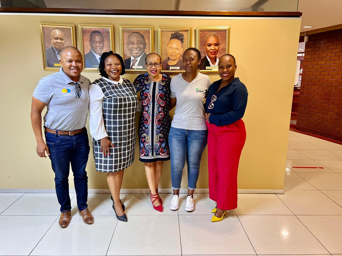 TshepiMatsheng's tweet image. We had a successful meeting w/ @DBE_SA Deputy Cheif Education Specialist + Deputy Director and school heads in South Africa to map out #TaRL expansion in North West Province. 2024 here we come! 🇿🇦
@youthimpactorg