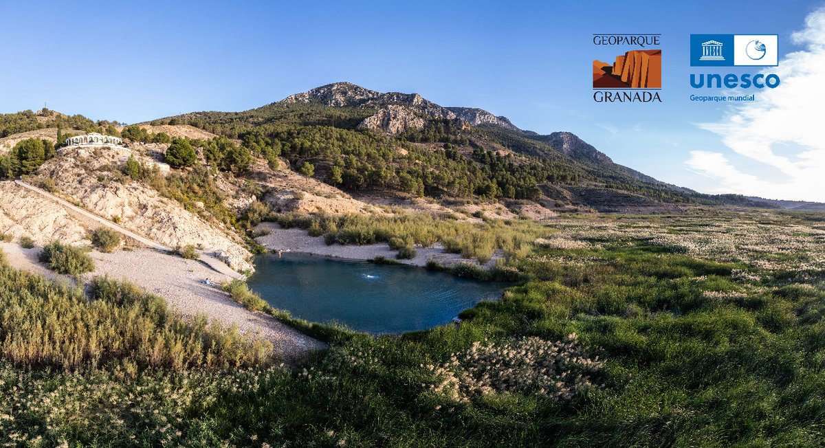 #Buenosdías desde el #GeoparquedeGranada. 

Otro #regalo de © Carmelo Mateos Lozano.

Os damos una pista, es #Zújar… pero ¿qué es lo que vemos exactamente en la #foto?