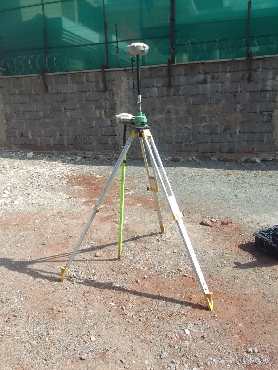 Geraldalphahki1's tweet photo. Experience the power of high-precision technology today!🔍 #RTKMachine #PrecisionGPS #TechnologyForHire #HighAccuracyGNSS #EnhanceYourProjects https://t.co/oXDlgdNmXN