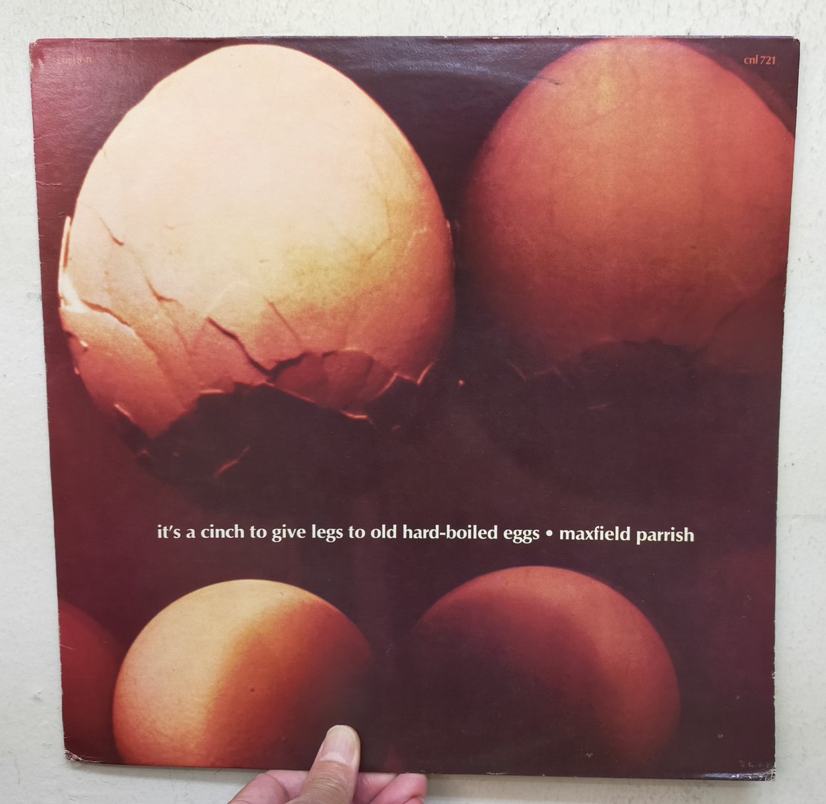 【本店2F卵ジャケ新入荷】カリフォルニアのロックバンド、マックスフィールド・パリッシュが'72年に唯一残したアルバム『It's a Cinch to Give Legs to Old Hard-Boiled Eggs』。デヴィッド・リンドレーやイーグルスのバーニー・レドンをゲストに迎えて、倦怠感漂うサイケなカントリーロックを。