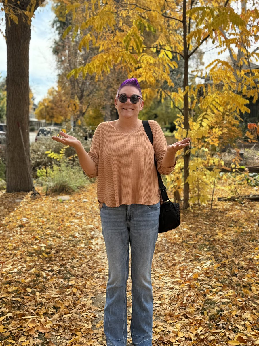 Falling leafs in Colorado. First time I’ve had a season in many, many years. Stunning. 🧡🎃🍁
