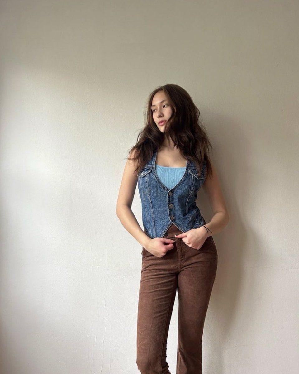 tsitpupdates's tweet photo. Lola Tung for her AE partnership via Instagram https://t.co/3ehNYYXYqa