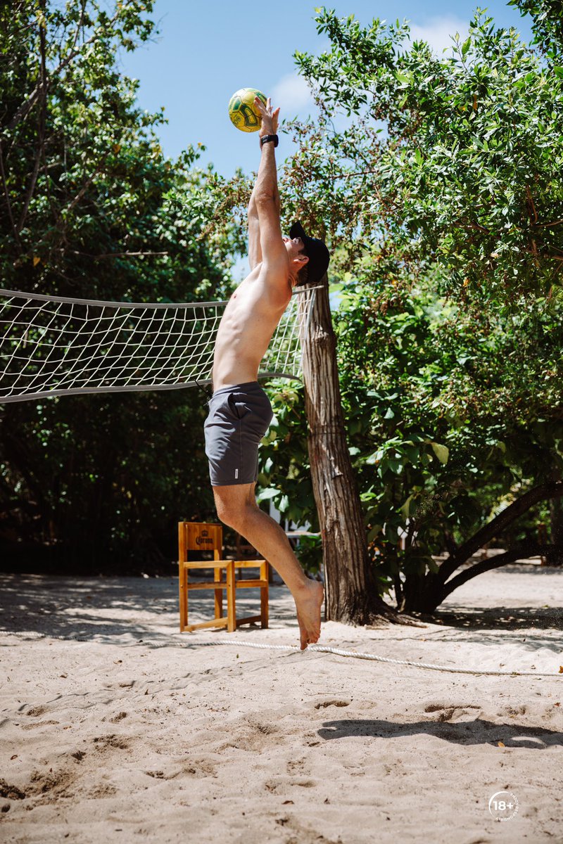 Enjoying some fun activities like volleyball on #CoronaIsland

#ThisIsLiving #ad
