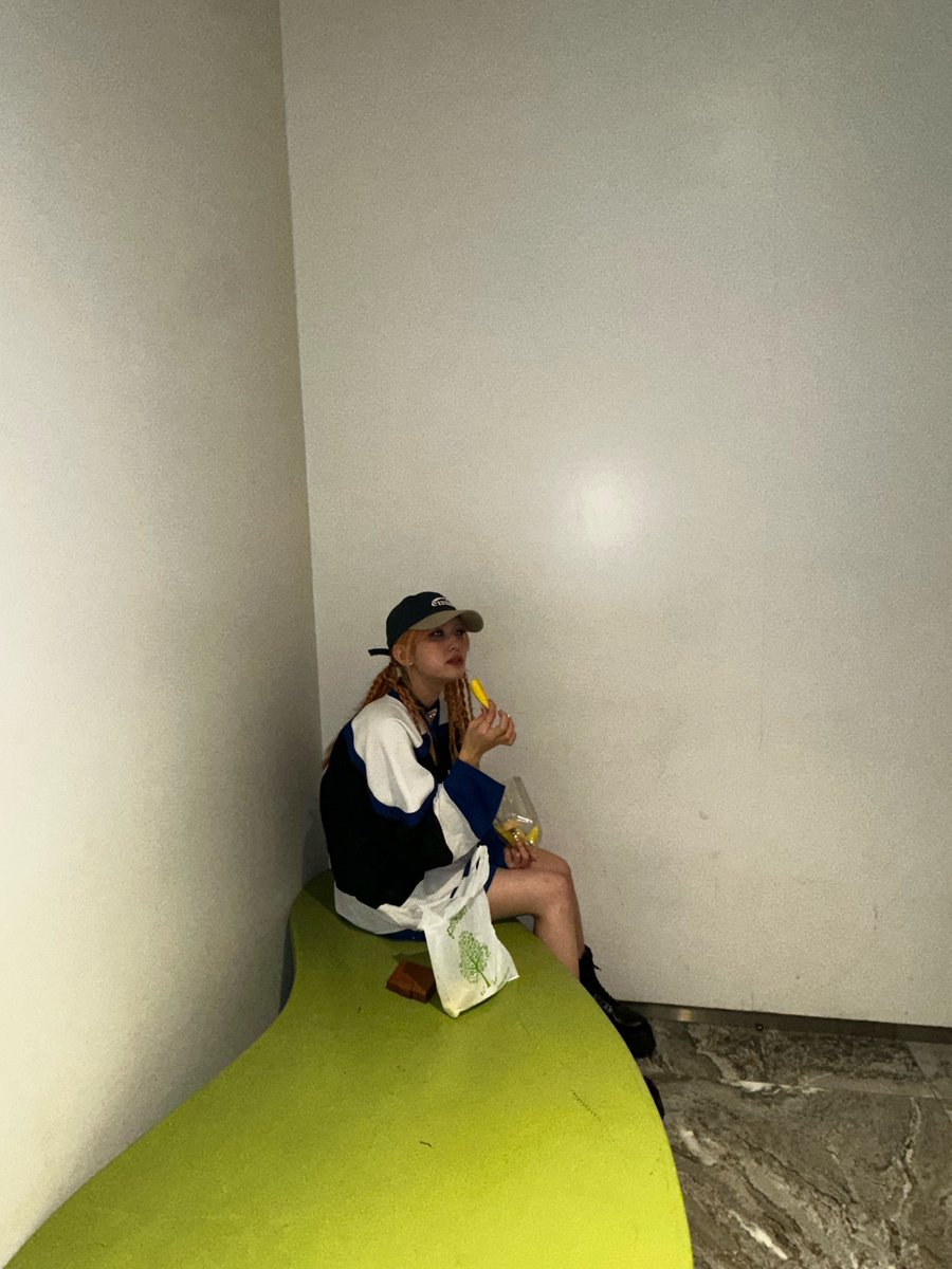 somibase's tweet photo. [231025] 05:11pm KST 🍮💭 

* PHOTOS https://t.co/ekvNCZ7TJ6