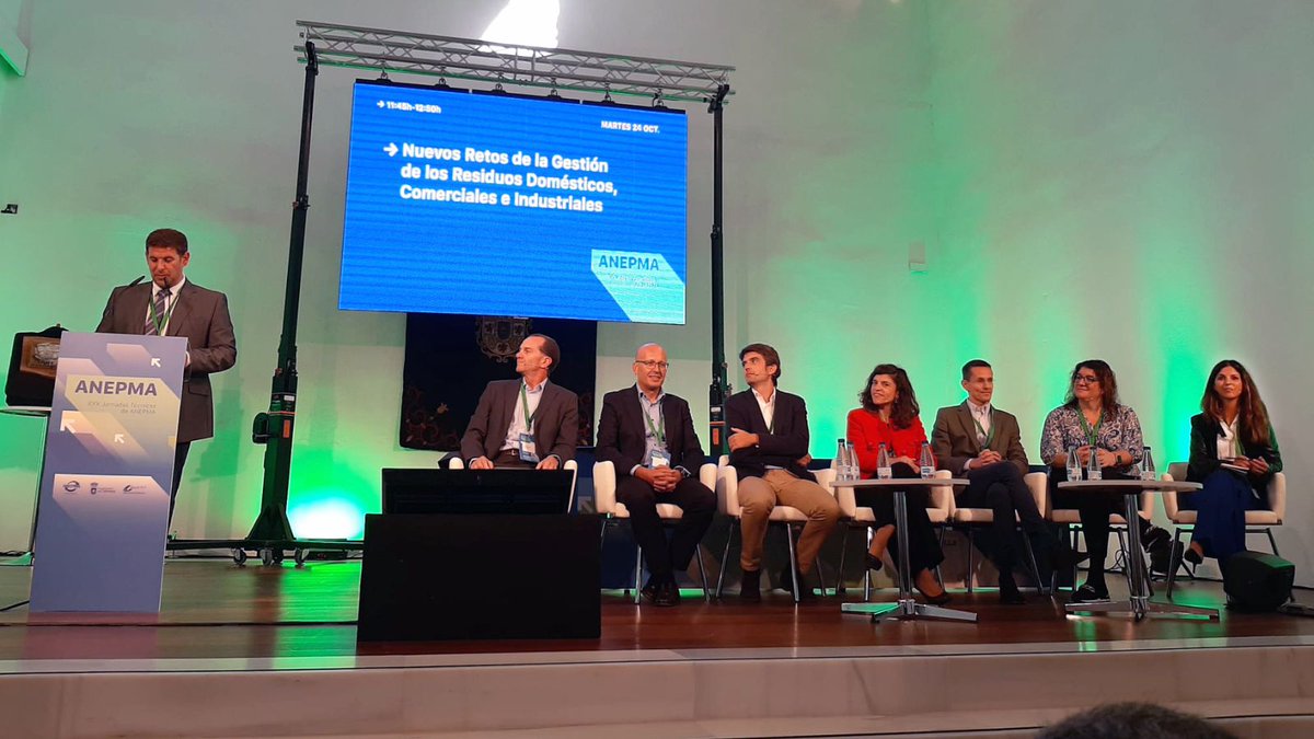 Genci_EC's tweet image. Ayer participamos, junto con @ecoembes @ecovidrio #procircular #implica #cartoncircular @ecophir en una interesante mesa redonda acerca de los nuevos retos en la gestión de los #residuos domésticos, comerciales e industriales. 

¡Gracias @JornadasAnepma por invitarnos!

#envases