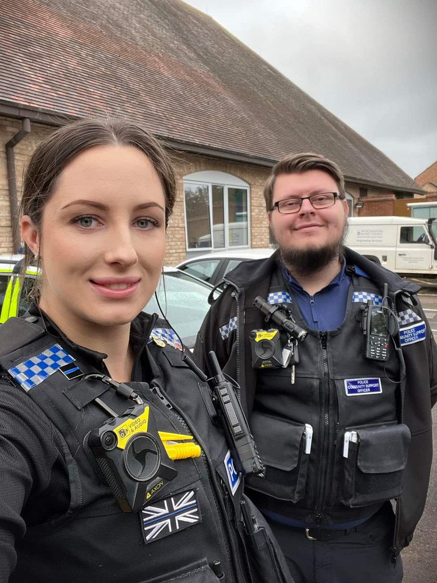 PC Amy Hunt and PCSO Ashley Smith of @PershoreCops are with our corporate comms team today recording 📹 some content for social media. Keep your eyes peeled 👀 to see what we get up to! 

Follow our Stories for updates - facebook.com/stories/102276…

#visibleinthecommunity