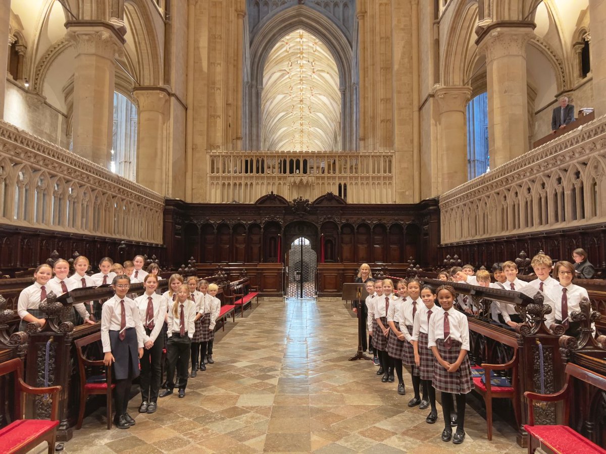 Kent College Choristers (@vinngreg) on Twitter photo Thank you <a href="/CburyCathedral/">Canterbury Cathedral</a> for inviting us to Evensong yesterday. It is always an honour, and we were once again made to feel so welcome. β₯οΈ
mtr.cool/epzgkekqvc Thank you <a href="/CburyCathedral/">Canterbury Cathedral</a> for inviting us to Evensong yesterday. It is always an honour, and we were once again made to feel so welcome. β₯οΈ
mtr.cool/epzgkekqvc
