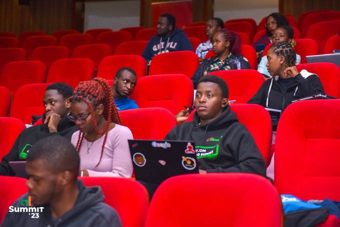 MokamiSophia's tweet photo. Happening now at the Chandaria Auditorium is the Africa's Talking Summit  themed 'Building Scalable Applications for the Digital Economy' which runs from today to Saturday. #BuildWithIT #WeLoveNerds @Africastalking #ATSummit @UoN_Engineering @UoNFST #WeAreUoN https://t.co/JjIhkoL1Nc