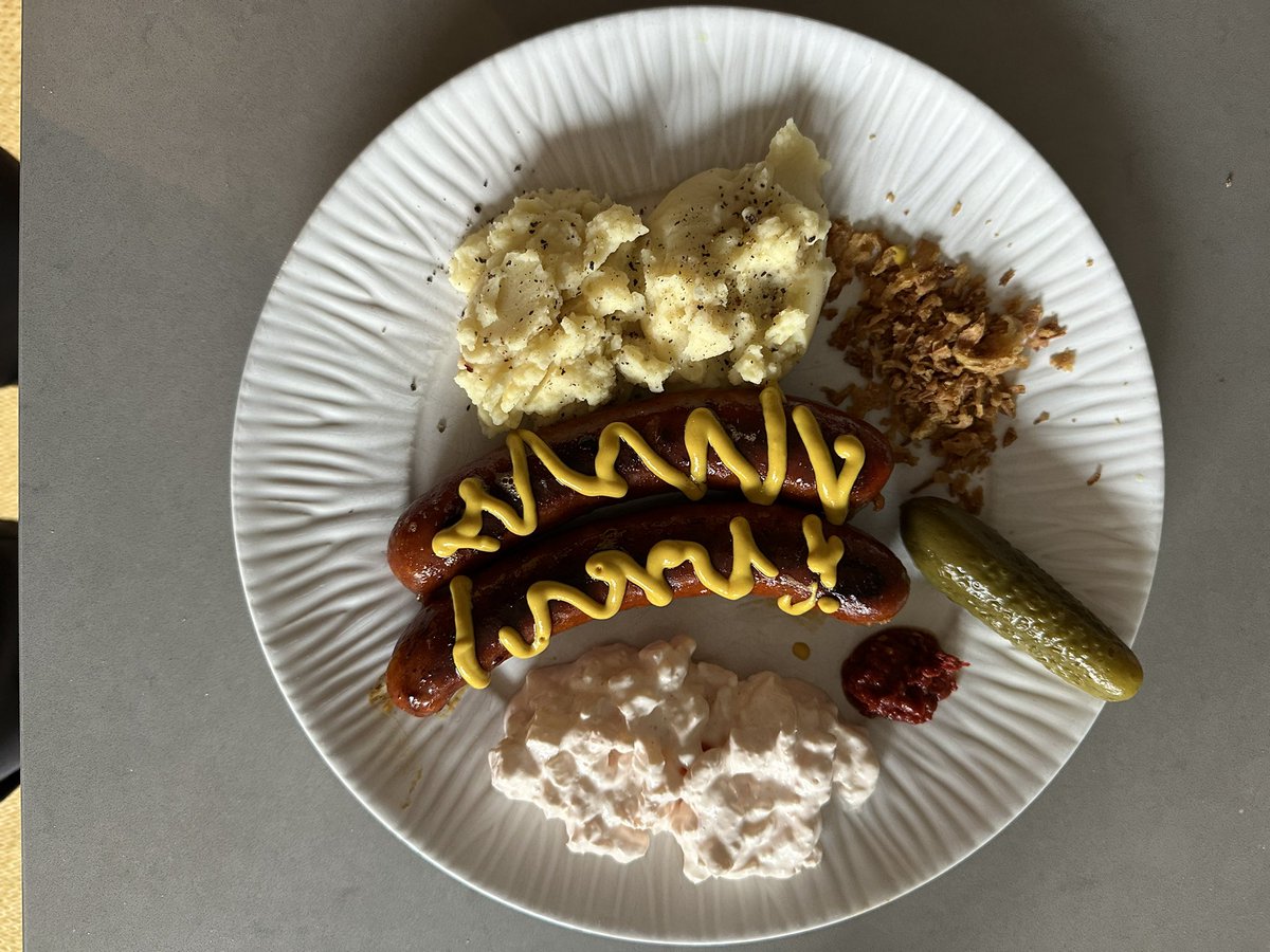 Hela kostcirkeln till lunch 😎
#tallriksmodellen